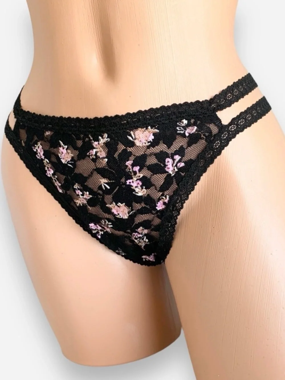 Victoria’s Secret Thong Panties Large New